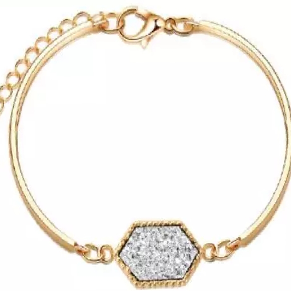 Bracelet - Picture 1 of 1